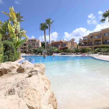 Limnaria Gardens Two Bedroom Apartment With Balcony Paphos Exterior photo