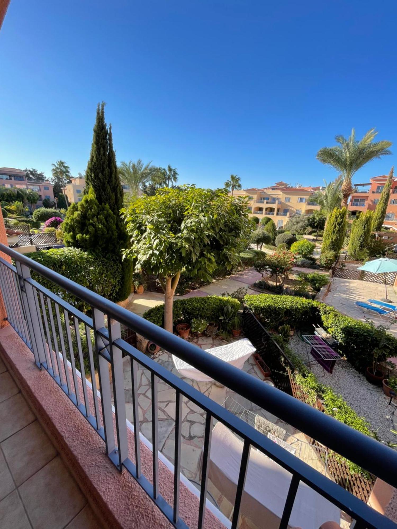 Limnaria Gardens Two Bedroom Apartment With Balcony Paphos Exterior photo
